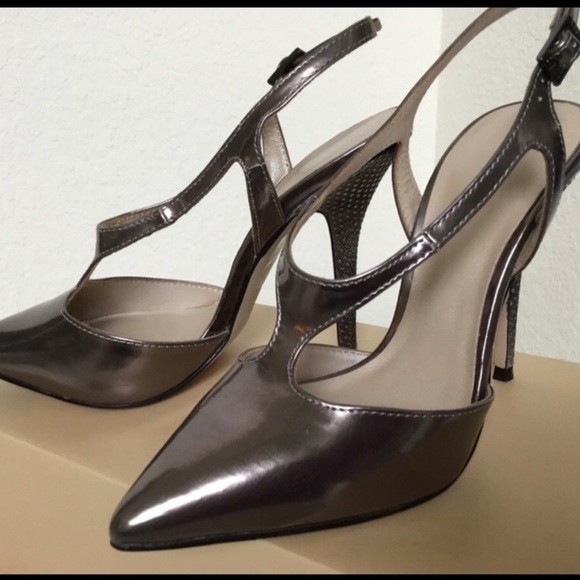 Karen Millen ON TREND metallic heels. Worn once. - Picture 2 of 8
